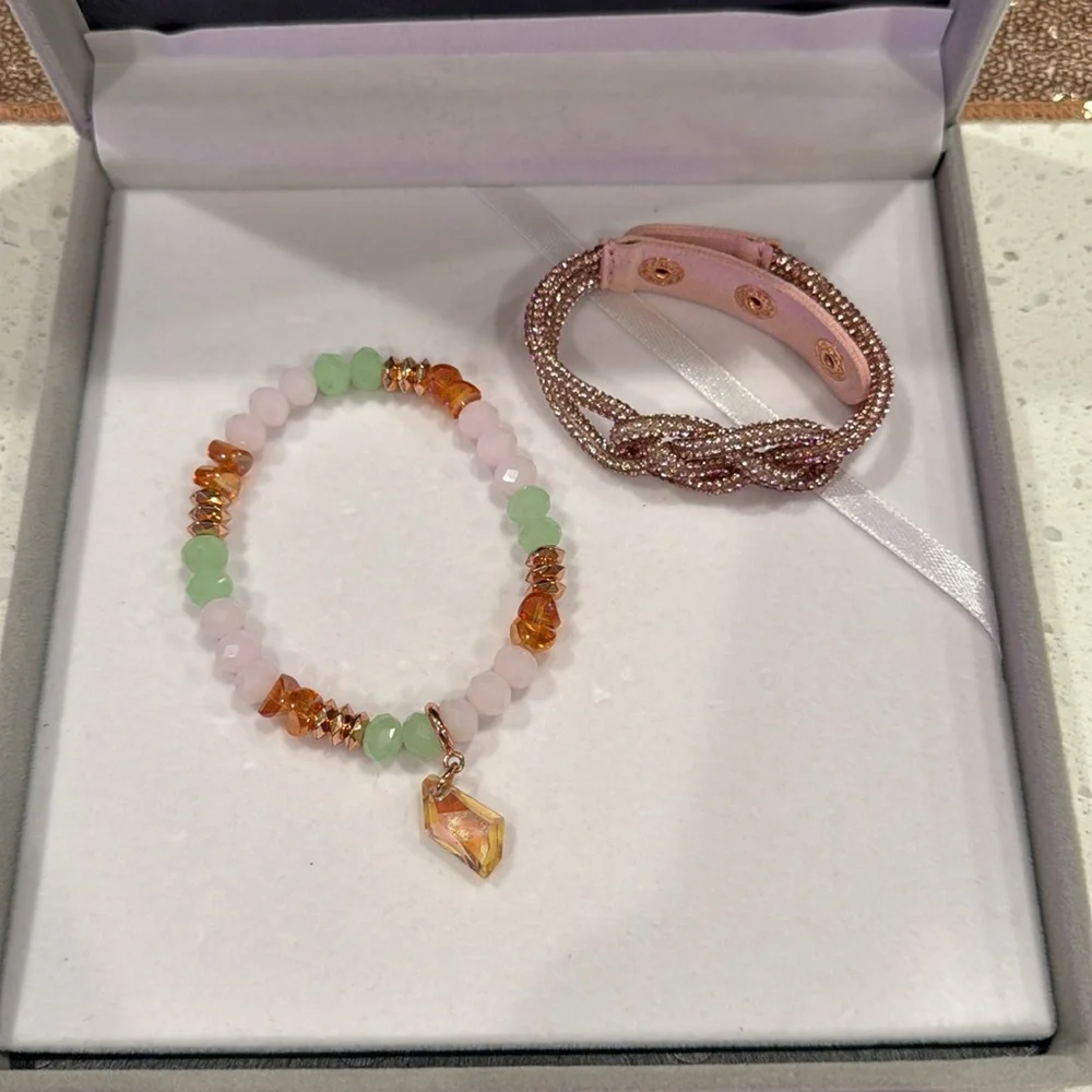 Two random stack bracelets - Picture 2 of 2